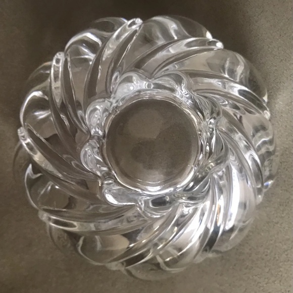 VINTAGE MIKASA CRYSTAL CANDY, SALAD, NUT, FRUIT BOWLS, SET OF 2 - Picture 6 of 6